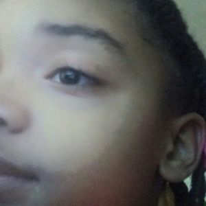 Meet your Posher, Jenola